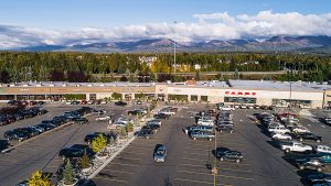 lease retail space at Huffman Shopping Center